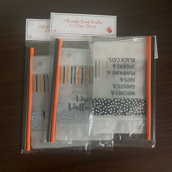 Bundle of 14 reusable Halloween cocktail party drink pouches and paper straws - Picture 5 of 5